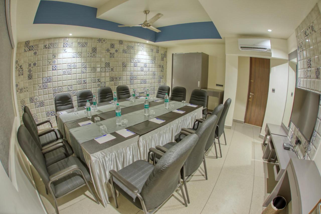 As Airport Inn Kochi Exterior foto